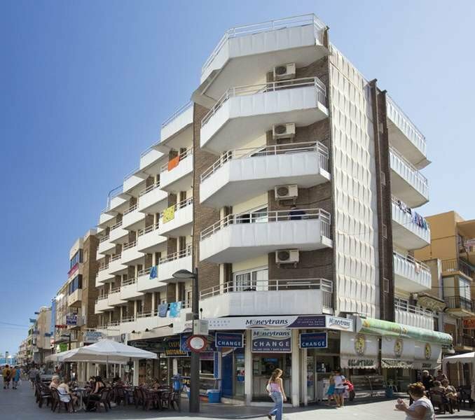Гостиница Estudios Benidorm Apartments в Бенидорме