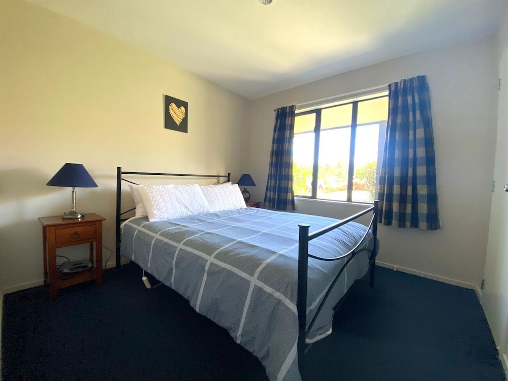 Фото 7 Bellbird Place