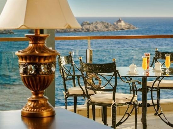 Фото Royal Princess Hotel