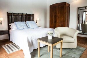 Casale San Pietro (Lazio, Frosinone, Strada Vicinale Loiso Santa Giusta), hotel