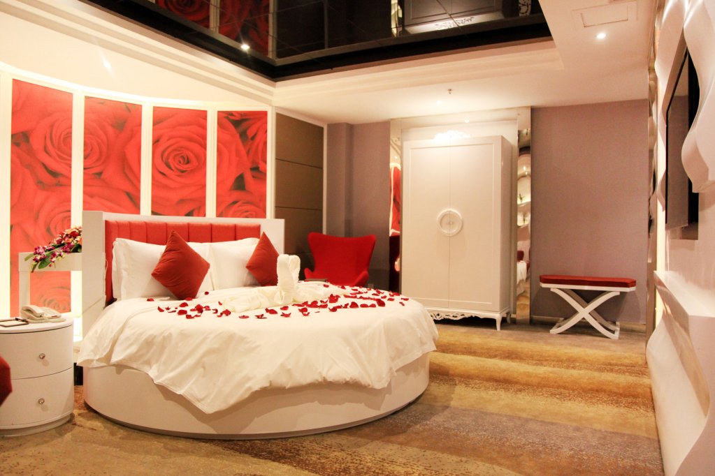 Фото New Beacon Jinyin Lake Intl Hotel
