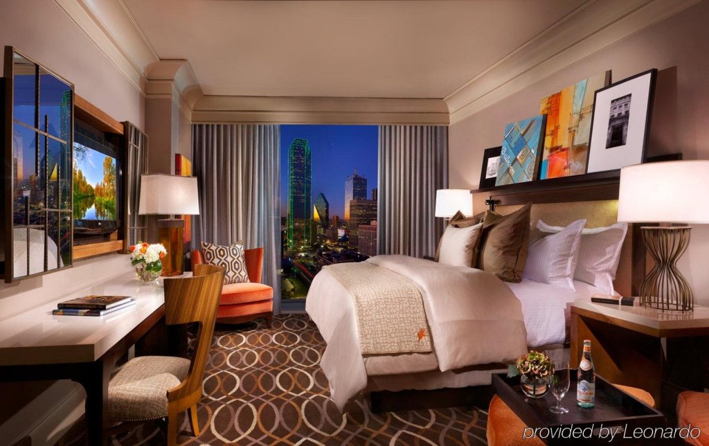 Фото Omni Dallas Hotel