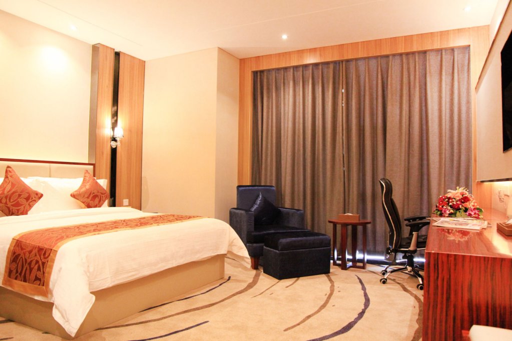 Фото New Beacon Jinyin Lake Intl Hotel