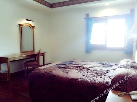 Фото Kresna Hotel Wonosobo