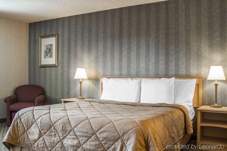 Фото Holiday Inn Express Santa Rosa North, an Ihg Hotel