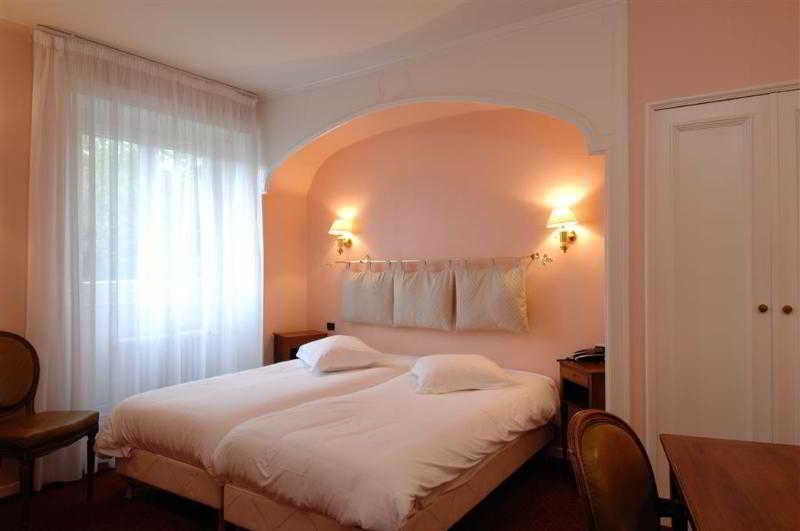 Фото Hotel de la Bourse, Sure Hotel Collection by Best Western