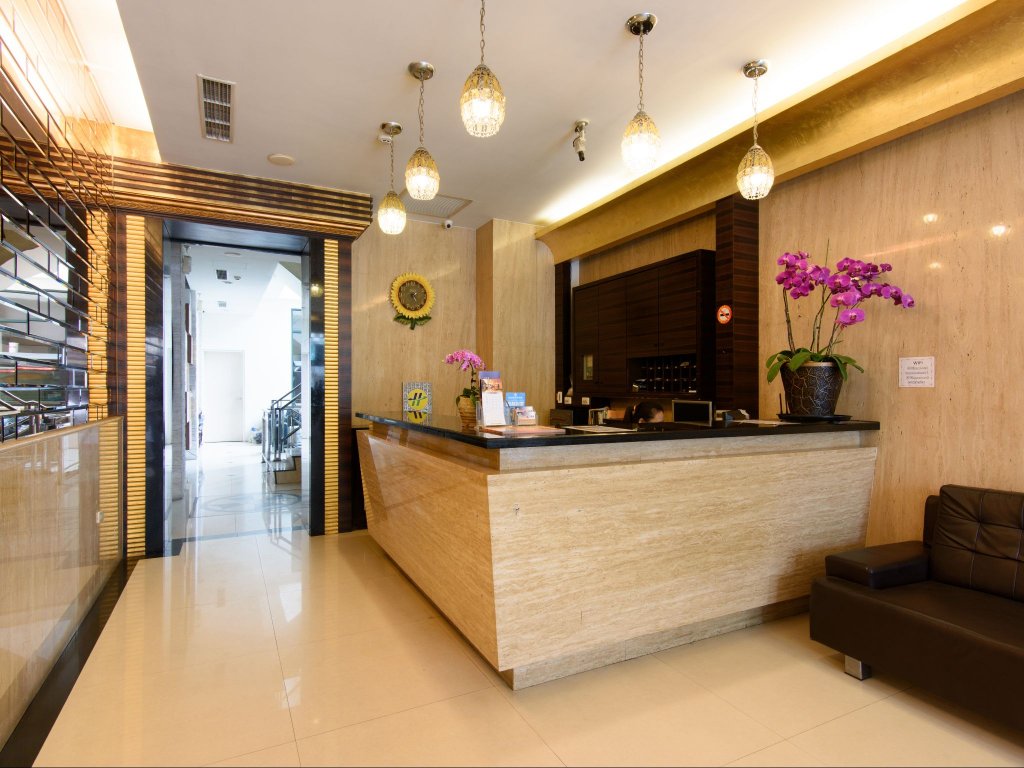 Фото Harbor Elite Hotel