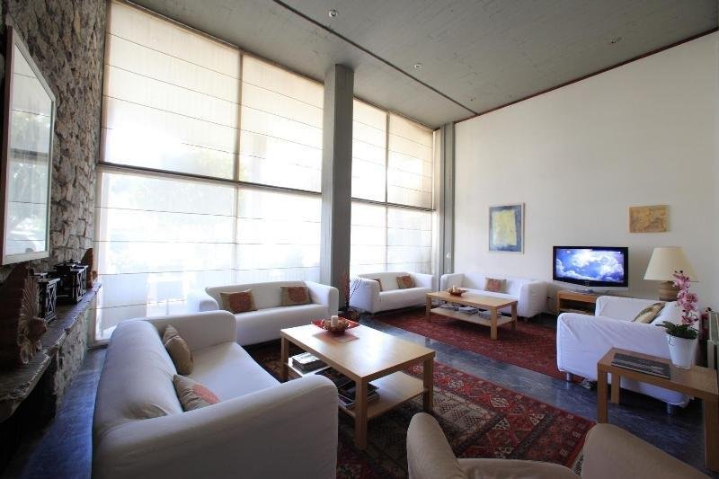 Фото Dioscouri Hotel