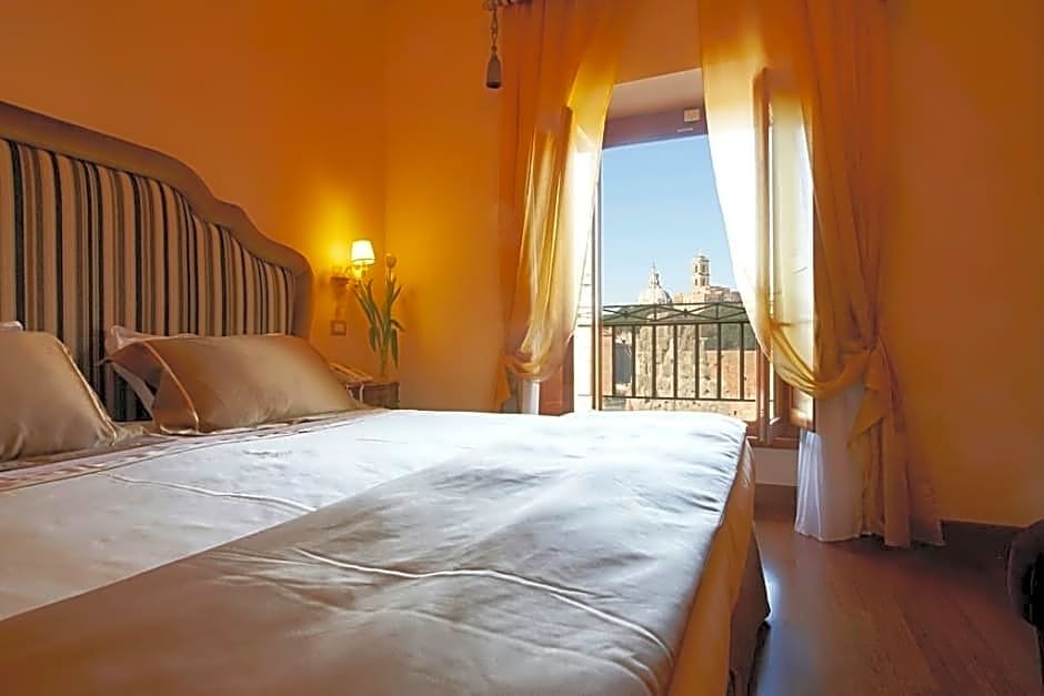 Фото Hotel Forum