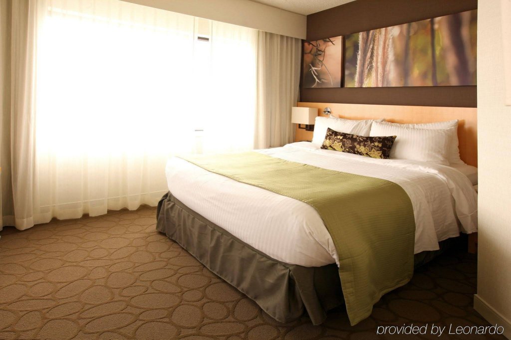 Фото Delta Hotels by Marriott Regina