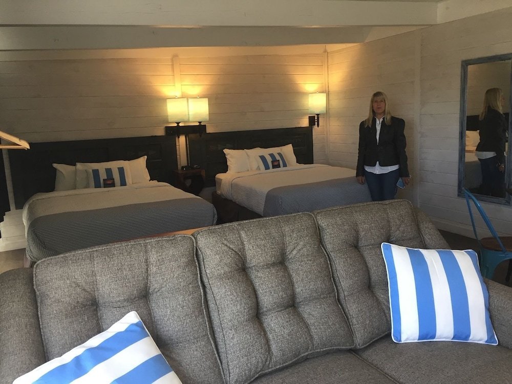 Фото Beachfront Inn