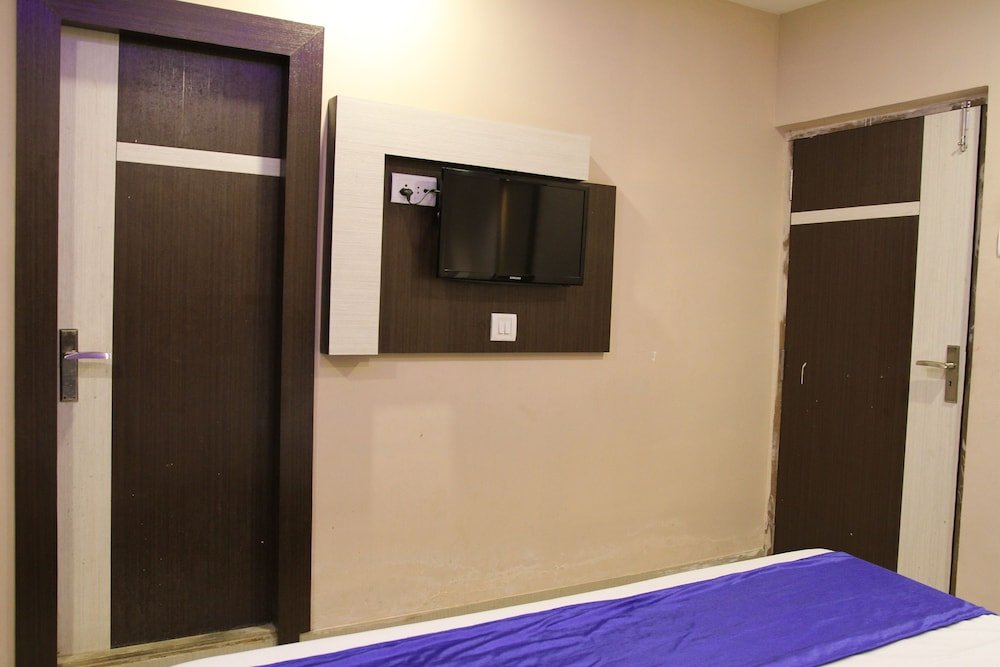 Фото Oyo 8369 Hotel Sea Mars