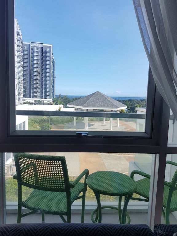 Фото Mactan Newtown with Ocean View