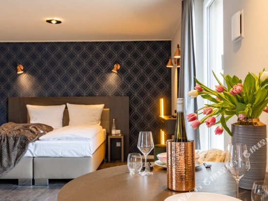 Фото Maseven München Messe Trudering