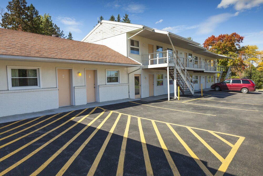 Hotel Embassy Inn Motel, State of New York, photo