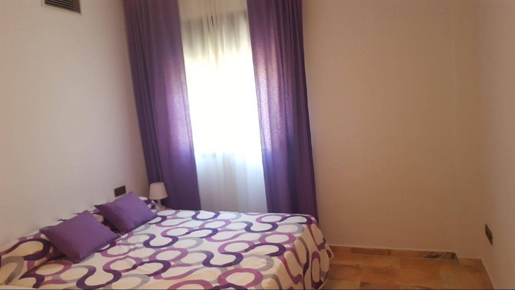 Фото Hotel y Apartamentos Doña Lola