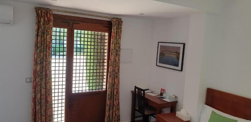 Фото Hotel Riad Arruzafa