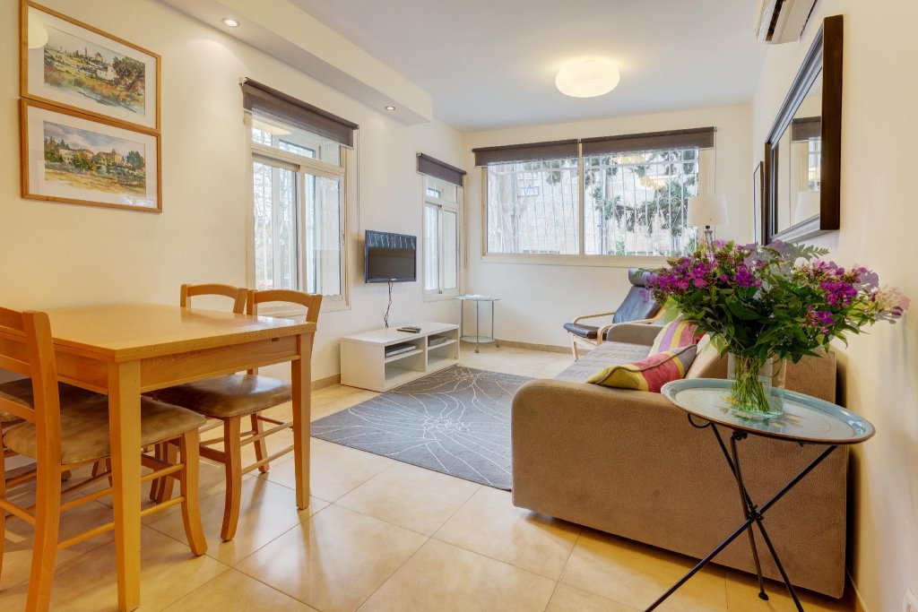 Фото Colony Suites Jerusalem - 3 Hananya