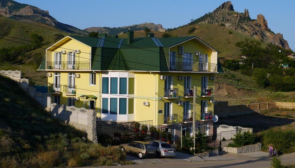 Фото отеля 1