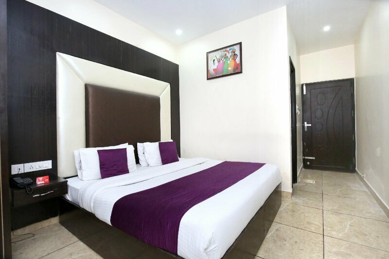 Гостиница Oyo 8766 Hotel Ds Regency в Амритсаре