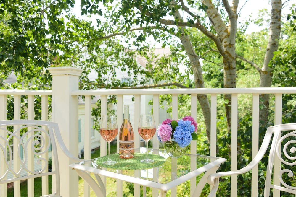 Фото Captain Farris House