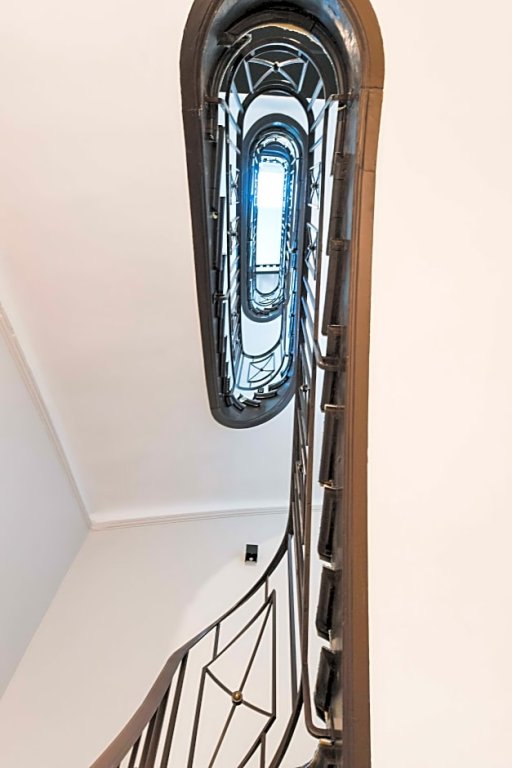 Фото Est Western Plus Le Havre Centre Gare