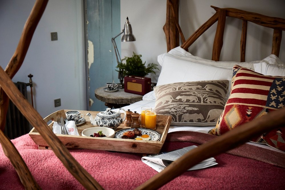 Фото Artist Residence Oxfordshire