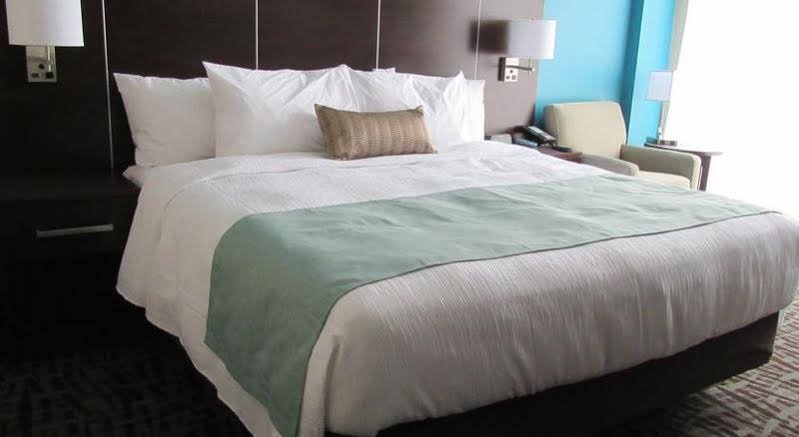 Фото Best Western Plus Hotel Montreal