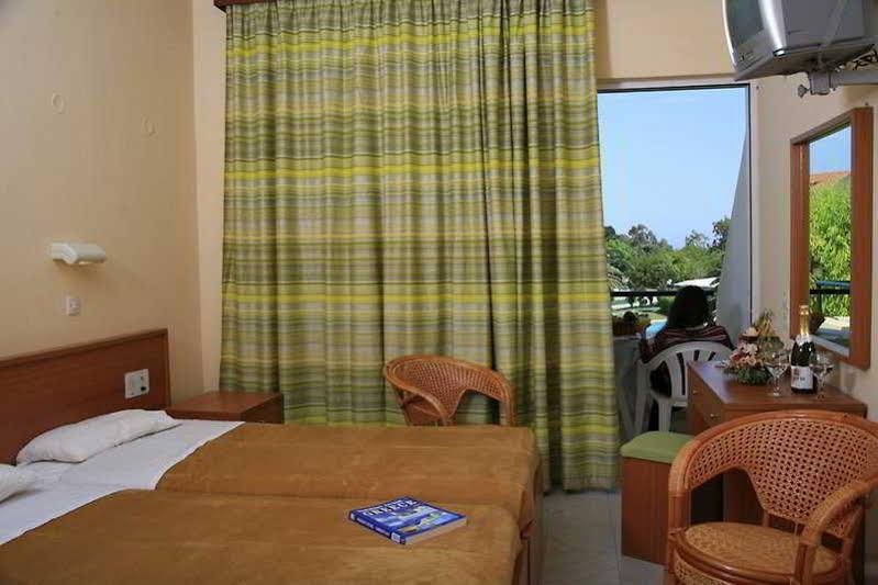 Фото Amira Hotel