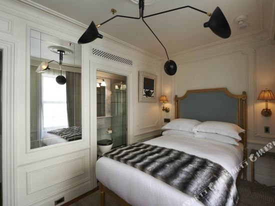 Фото The Marlton Hotel