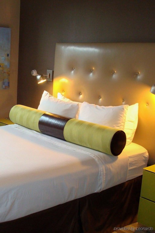 Фото Staypineapple, A Delightful Hotel, South End