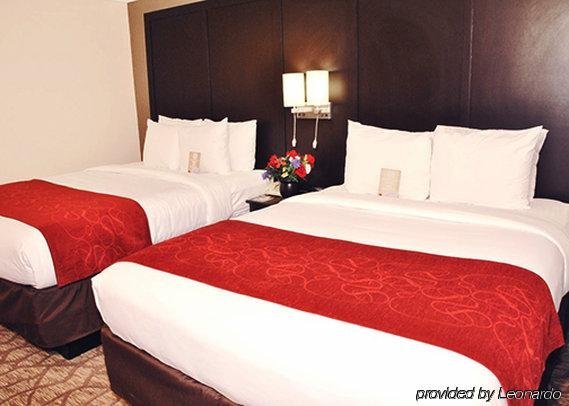 Фото Comfort Suites San Clemente Beach