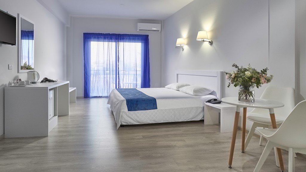 Фото Mikes Kanarium Hotel