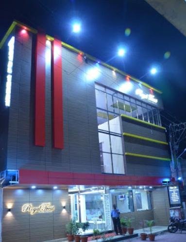 Фото Hotel Royal Treat Kolhapur