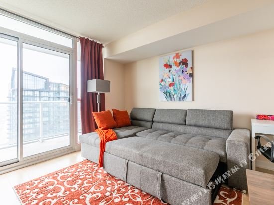 Фото Simply Comfort. Amazing Downtown Apartments
