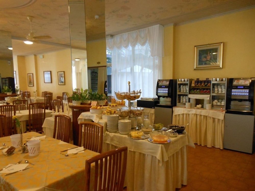 Фото Hotel Diana