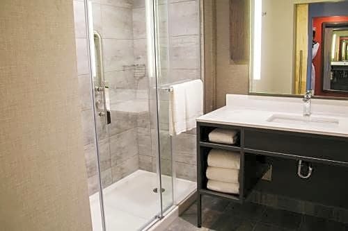 Фото Hilton Garden Inn Fredericton