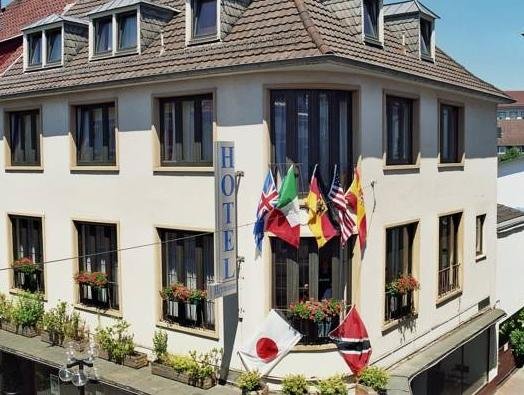 Фото отеля 1