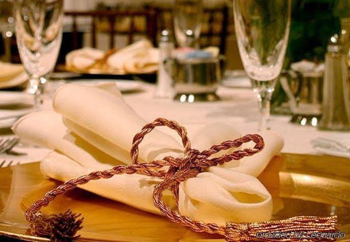 Фото Norfolk Waterside Marriott