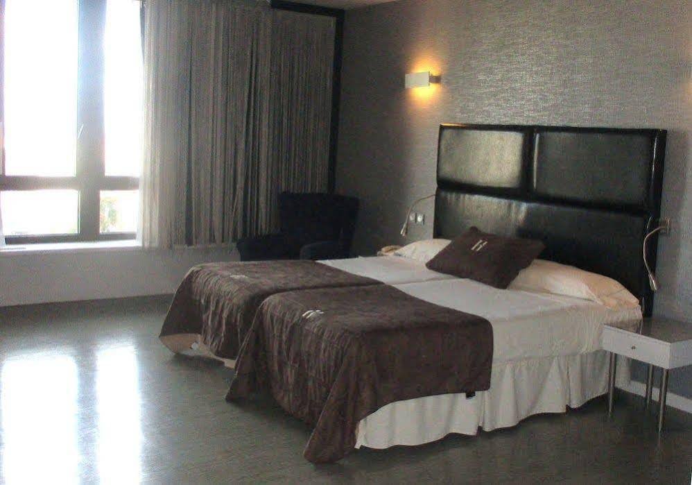 Фото Hotel Escuela Santa Cruz