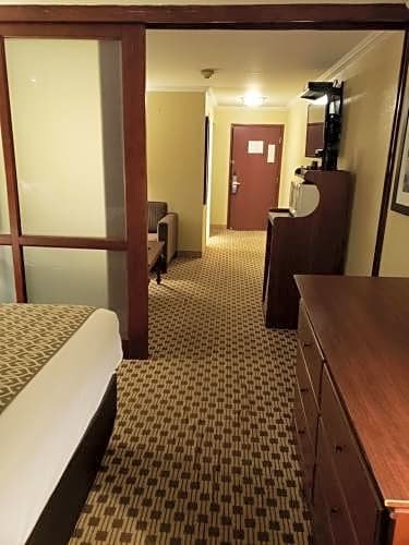 Фото Baymont by Wyndham Pompton Plains/Wayne