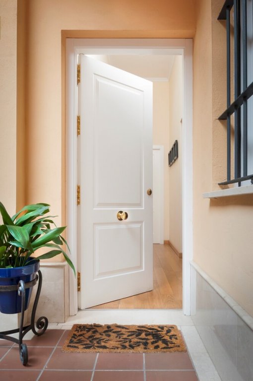 Фото Brand New 2 Bd Apartment Near Cathedral - Vinuesa II