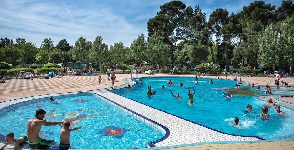 Фото Happy Camp in Camping Bi Village