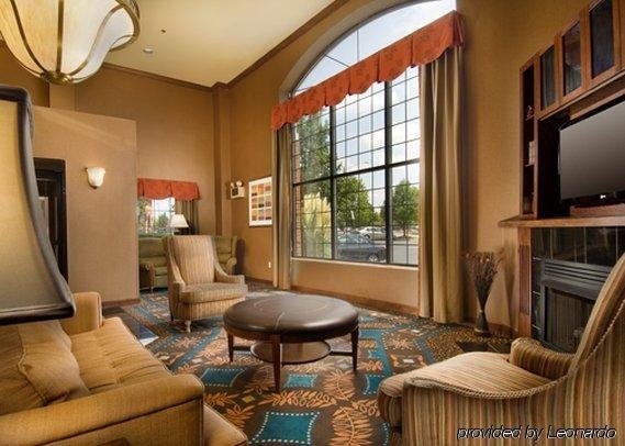 Фото Comfort Suites Dulles Airport