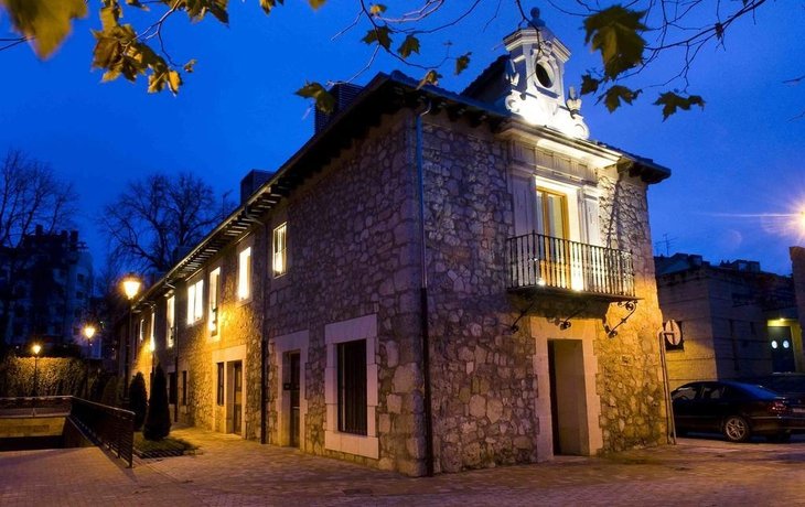 Фото Apartamentos Maria Luisa