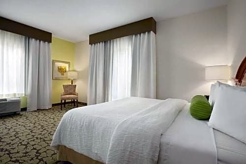 Фото Hilton Garden Inn San Diego/Rancho Bernardo