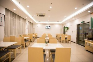 Гостиница Hanting Hotel Luoyang Railyway Station