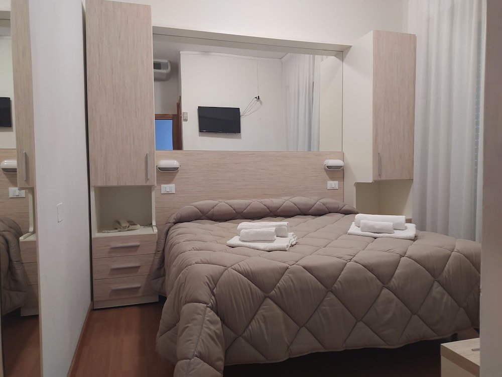 Фото Hotel Butterfly