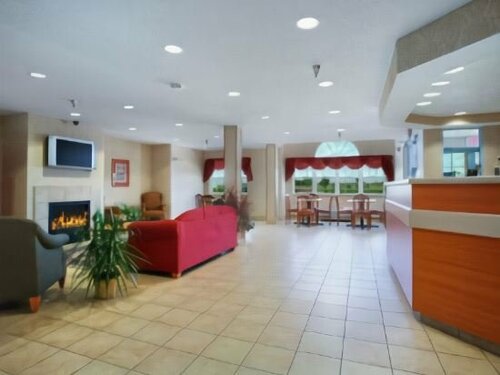 Гостиница Microtel Inn & Suites by Wyndham Colfax/Newton