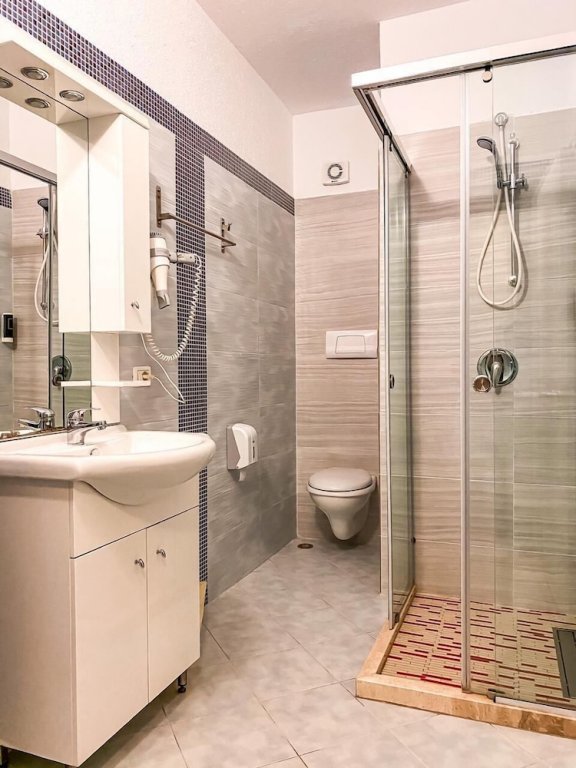 Фото Hotel Majestic